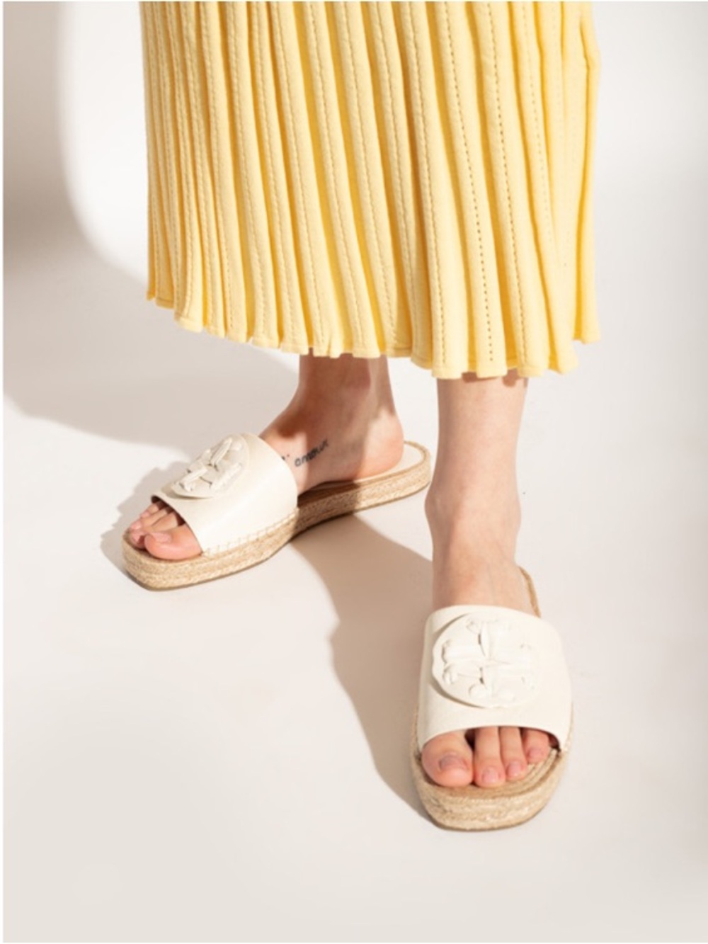 TORY BURCH Sandals NEW Double T Espadrille Slides Size 8 - Picture 2 of 8